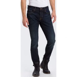 Dżinsy "939" - Regular Fit - w kolorze granatowym. Niebieskie jeansy męskie Cross Jeans, m, w paski, klasyczne. W wyprzedaży za 132,95 zł.