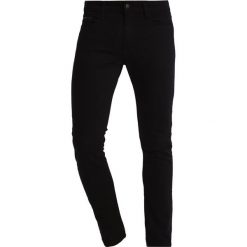 Calvin Klein Jeans SKINNY STAY BLACK Jeans Skinny Fit black. Czarne jeansy męskie relaxed fit marki Calvin Klein Jeans. Za 419,00 zł.