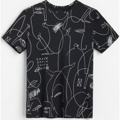 T-shirt z linearnym nadrukiem - Czarny. Czarne t-shirty męskie Reserved, s, z nadrukiem, bez kołnierzyka. Za 49,99 zł.