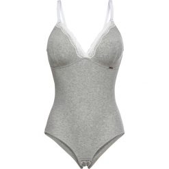 Body "feel comfort", bawełna organiczna bonprix jasnoszary melanż. Szare body damskie bonprix, w koronkowe wzory, z bawełny. Za 42,99 zł.