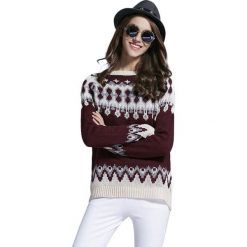 Sweter w kolorze bordowym. Czerwone swetry damskie Swetry na chłodne dni, bez wzorów, bez rękawów, bez kaptura. W wyprzedaży za 114,95 zł.