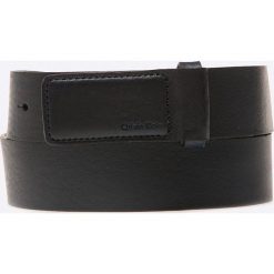 Calvin Klein Jeans - Pasek skórzany. Niebieskie paski męskie marki Calvin Klein Jeans, w paski, z jeansu. W wyprzedaży za 179,90 zł.