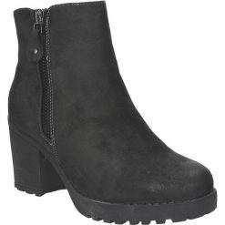 BOTKI S.BARSKI 56109-2A. Czarne botki damskie marki S.barski, bez obcasa, bez zapięcia. Za 79,99 zł.