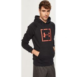 Under Armour - Bluza. Czarne bluzy męskie Under Armour, s, z nadrukiem, z bawełny, z kapturem, bez rękawów, z kapturem. Za 199,90 zł.