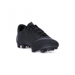 Buty do piłki nożnej Nike LEGEND 7 PRO FG. Czarne buty skate męskie Nike, do piłki nożnej. Za 501,16 zł.