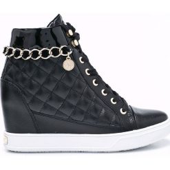 Buty sportowe damskie: Guess Jeans – Buty