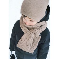 Wełniana czapka Merynos S beż Lullalove. Czapeczki niemowlęce LullaLove, bez wzorów, z wełny. Za 119,00 zł.