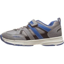 Sneakersy "Top Fly" w kolorze szarym. Szare trampki chłopięce marki geox kids, z gumy. W wyprzedaży za 117,95 zł.