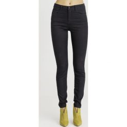 JEANSY emporio armani. Czarne jeansy damskie Emporio Armani, z aplikacjami, z jeansu, z podwyższonym stanem. Za 679,00 zł.