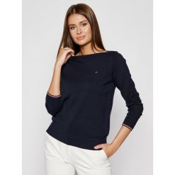 Sweter TOMMY HILFIGER Boat WW0WW25656. Niebieskie swetry damskie TOMMY HILFIGER, xs, bez wzorów, klasyczne, bez rękawów, bez kaptura. W wyprzedaży za 319,00 zł.