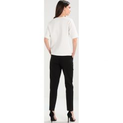 T-shirty damskie: Opus GABRIELLE Tshirt z nadrukiem milk