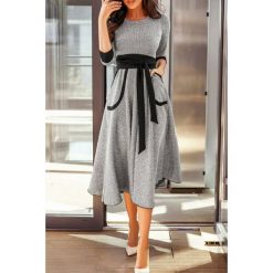 Sukienka REGENA. Szare sukienki damskie IVET, na co dzień, xl, w paski, eleganckie, bez kołnierzyka, z długim rękawem, długie, maxi. W wyprzedaży za 99,00 zł.