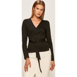 Glamorous - Bluzka. Czarne bluzki damskie Glamorous, na co dzień, s, bez wzorów, z elastanu, casualowe, bez kołnierzyka, z długim rękawem. W wyprzedaży za 114,90 zł.