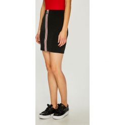 Tally Weijl - Spódnica. Czarne spódniczki damskie TALLY WEIJL, na co dzień, s, bez wzorów, z elastanu, mini, proste. W wyprzedaży za 69,90 zł.