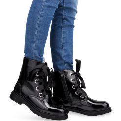 Botki damskie Bestelle RBS-18 Czarne. Czarne botki damskie Bestelle, z tkaniny, klasyczne, na niskim obcasie, na obcasie, bez zapięcia. Za 139,00 zł.