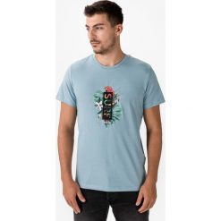 Jack & Jones Virgil Koszulka Niebieski. Niebieskie podkoszulki męskie Jack & Jones, l, z nadrukiem, z bawełny, z krótkim rękawem. Za 64,95 zł.