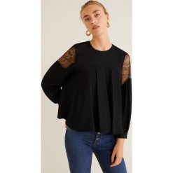 Mango - Bluzka Xoco. Czarne bluzki damskie marki Mango, s, z wiskozy, eleganckie, z okrągłym kołnierzem. W wyprzedaży za 49,90 zł.