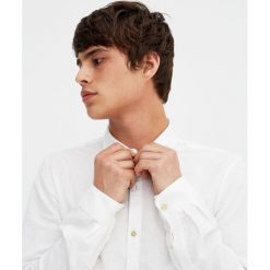Lniana koszula z długim rękawem. Brązowe koszule męskie marki Pull&Bear, m, z długim rękawem. Za 99,90 zł.