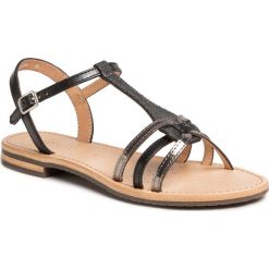 Sandały GEOX - D Sozy G D022CG 01JMA C9B1G Black/Gun. Szare klapki damskie Geox, bez wzorów, ze skóry, bez obcasa, na obcasie. Za 329,00 zł.