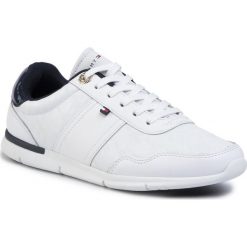 Sneakersy TOMMY HILFIGER - Jacquard Light Sneaker FW0FW04605 YBS. Białe półbuty damskie TOMMY HILFIGER, ze skóry. Za 449,00 zł.