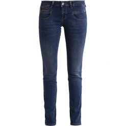 Freeman T. Porter ALEXA Jeansy Slim Fit flexy night. Niebieskie rurki damskie Freeman T. Porter. W wyprzedaży za 293,30 zł.