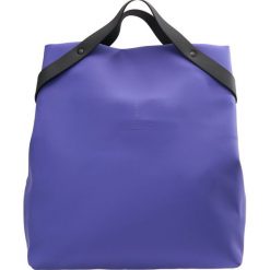 Rains SHIFT BAG Plecak lilac. Fioletowe plecaki damskie marki Rains, bez wzorów. Za 409,00 zł.