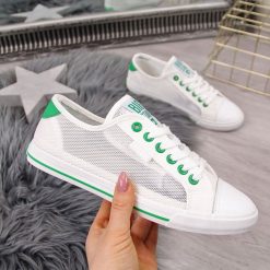 Tenisówki damskie siateczka białe Big Star FF274445. Białe trampki i tenisówki damskie BIG STAR, bez wzorów, bez zapięcia. Za 71,99 zł.