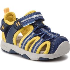 Sandały GEOX - B Sand.Multy B. B B920FB 01415 C0657 M Navy/Yellow. Żółte sandały chłopięce Geox, ze skóry ekologicznej, bez zapięcia. W wyprzedaży za 159,00 zł.