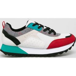 S. Oliver - Buty. Czerwone buty sportowe damskie S.Oliver, bez wzorów, z materiału, sportowe. W wyprzedaży za 119,90 zł.