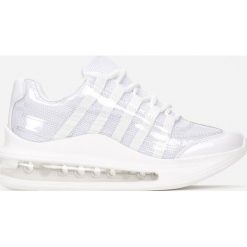 Białe Sneakersy Gineros. Białe sneakersy damskie Renee. W wyprzedaży za 99,99 zł.