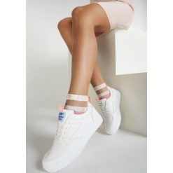 Biało-Różowe Sneakersy Fatma. Białe sneakersy damskie Renee, z dzianiny. Za 89,99 zł.