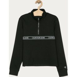 Calvin Klein Jeans - Bluza dziecięca 140-176 cm. Czarne bluzy dziewczęce Calvin Klein Jeans, z aplikacjami, z elastanu, bez rękawów, z kapturem. Za 339,90 zł.