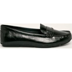 Calvin Klein - Mokasyny. Czarne mokasyny damskie Calvin Klein, bez wzorów, ze skóry ekologicznej, bez obcasa, na obcasie, bez zapięcia. Za 469,90 zł.