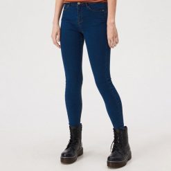 Jeansy skinny push up - Granatowy. Niebieskie jeansy damskie Sinsay, bez wzorów, z jeansu. Za 59,99 zł.