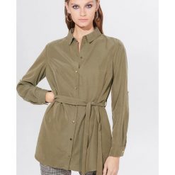 Długa koszula z modalem - Khaki. Brązowe koszule damskie Mohito, bez wzorów, bez kołnierzyka, z długim rękawem. Za 139,99 zł.