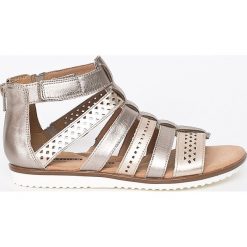 Clarks - Sandały Kele Lotus. Brązowe sandały damskie Clarks, bez wzorów, ze skóry, bez obcasa, na płaskiej podeszwie. W wyprzedaży za 129,90 zł.