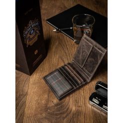Portfel męski skórzany buffalo wild rm-01-baw. Pomarańczowe portfele męskie BUFFALO WILD, bez wzorów, ze skóry. Za 59,00 zł.