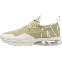 Trampki męskie: Nike Sportswear AIR MAX FLAIR 50 Tenisówki i Trampki neutral olive/light bone/metallic silver
