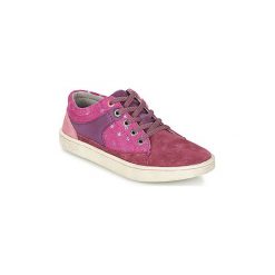 Buty Dziecko Kickers LYLIAN. Różowe trampki dziewczęce Kickers, bez wzorów, bez zapięcia. Za 221,40 zł.