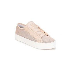 Buty G-Star Raw STRETT LACE UP. Różowe trampki i tenisówki damskie G-Star RAW, bez wzorów, bez zapięcia. Za 244,30 zł.