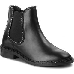 Sztyblety BRONX - 47125-A BX 1503 Black 01. Czarne kozaki damskie Bronx, na imprezę, ze skóry, bez obcasa, na obcasie, bez zapięcia. W wyprzedaży za 339,00 zł.