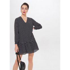 Mini sukienka w groszki - Czarny. Czarne sukienki damskie Mohito, w grochy, mini. Za 139,99 zł.