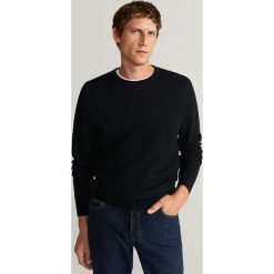 Mango Man - Sweter Canastro. Czarne swetry męskie Mango Man, s, bez wzorów, z wełny, z okrągłym kołnierzem, bez kaptura. W wyprzedaży za 139,90 zł.