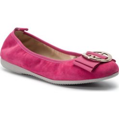Baleriny LA BALLERINA - 20010-188 Camoscio Fuxia. Różowe baleriny damskie La Ballerina, na co dzień, bez wzorów, ze skóry, klasyczne, bez obcasa, bez zapięcia. Za 369,00 zł.
