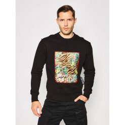Bluza Versace Jeans Couture B7GVB7KM. Czarne bluzy męskie Versace Jeans Couture, xl, bez wzorów, z bawełny, bez kołnierzyka, bez rękawów, bez kaptura. W wyprzedaży za 799,00 zł.