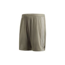 Szorty i Bermudy adidas Szorty wyjazdowe Juventus. Brązowe bermudy męskie Adidas. Za 169,00 zł.
