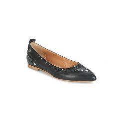 Baleriny Love Moschino JA11010G14. Czarne baleriny damskie Love Moschino, bez wzorów, bez obcasa. W wyprzedaży za 699,30 zł.