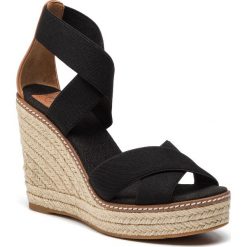 Espadryle TORY BURCH - Frieda 100MM Espadrille 53734 Perfect Black/Tan 001. Czarne espadryle damskie Tory Burch, bez wzorów, ze skóry, bez obcasa, na obcasie. W wyprzedaży za 979,00 zł.