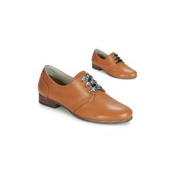 Derby Dorking 7822. Pomarańczowe półbuty damskie marki Dorking, bez wzorów, bez obcasa, bez zapięcia. Za 389,00 zł.