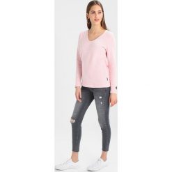 Swetry klasyczne damskie: Key West AGATHA Sweter candy pink melange